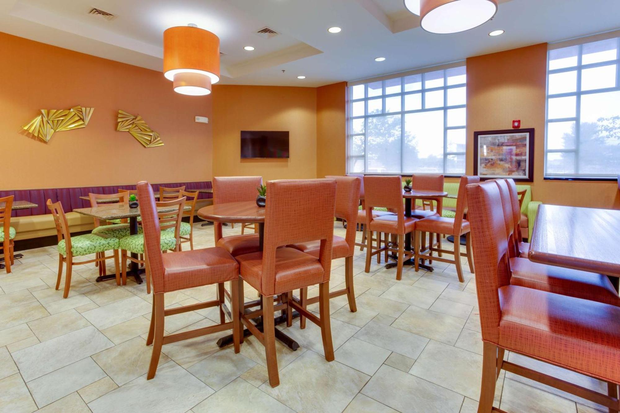 Drury Inn & Suites West Des Moines Exteriör bild