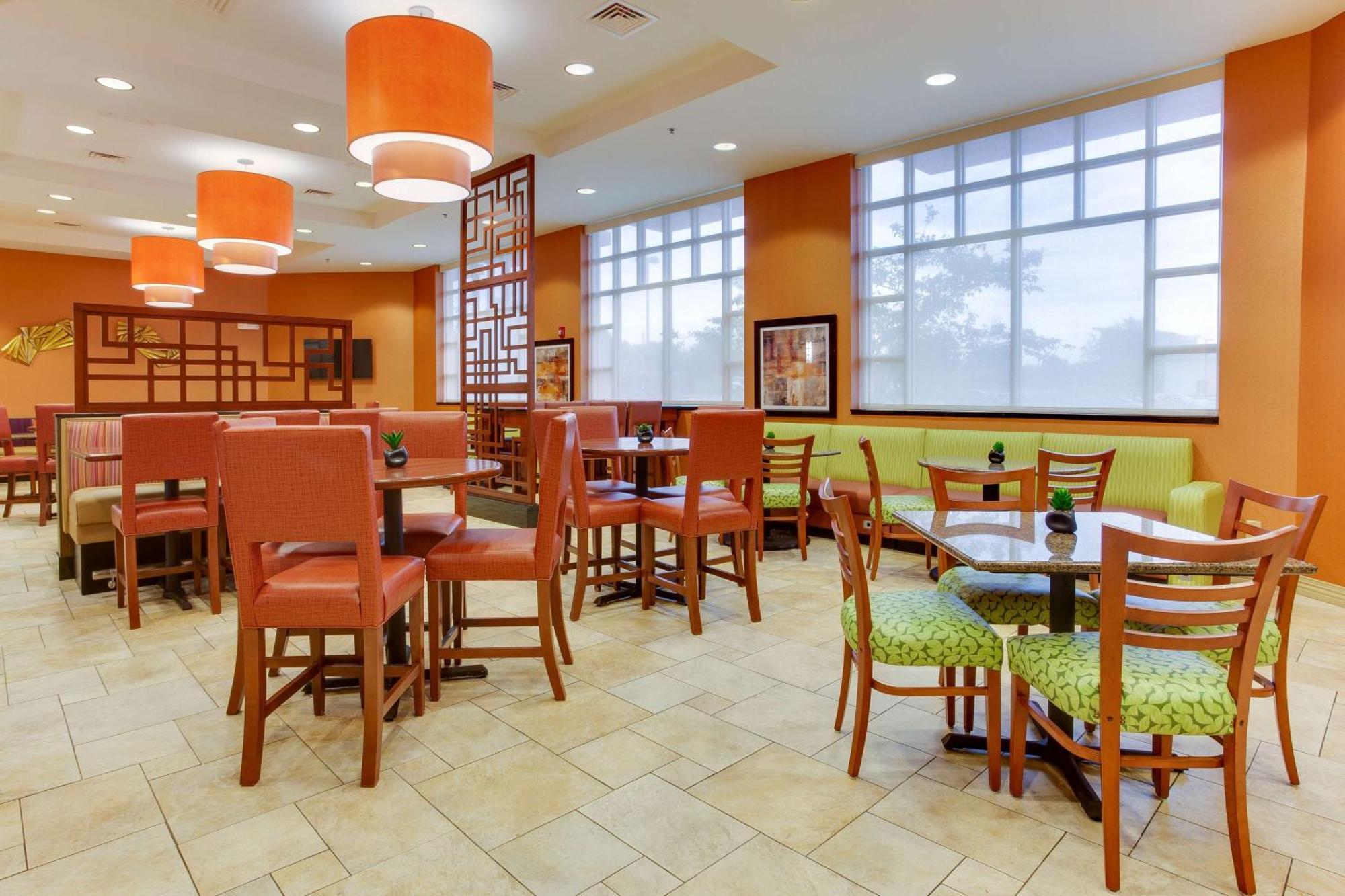 Drury Inn & Suites West Des Moines Exteriör bild