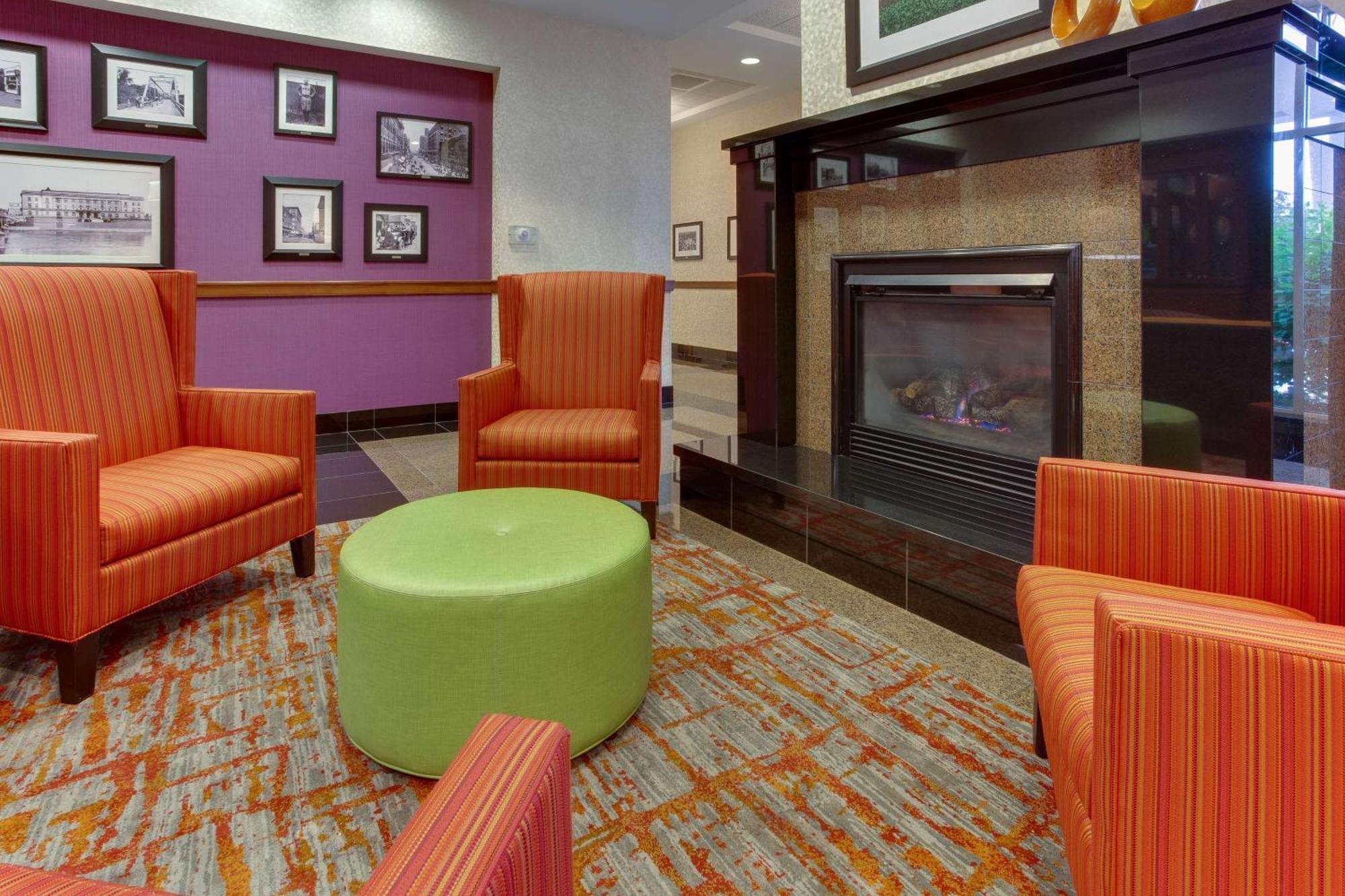 Drury Inn & Suites West Des Moines Exteriör bild