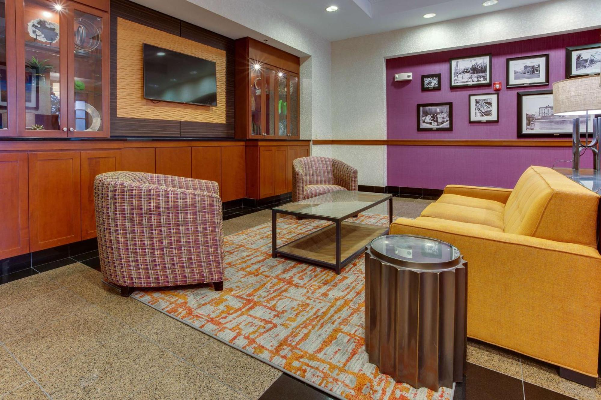 Drury Inn & Suites West Des Moines Exteriör bild